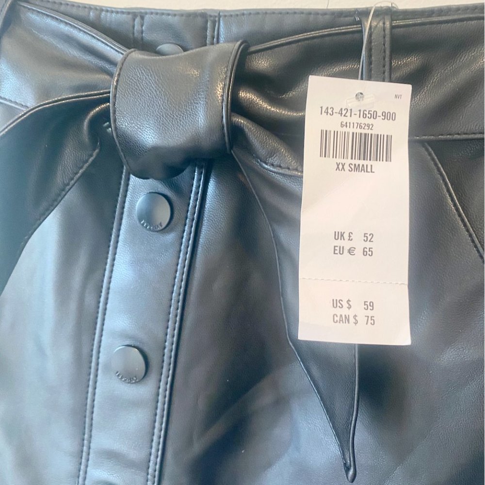 Abercrombie & Fitch Faux Leather Mini Skirt XXS New with Tags NWT